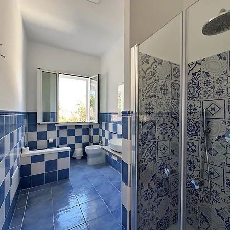 Guest house Itinera Baia - 3*